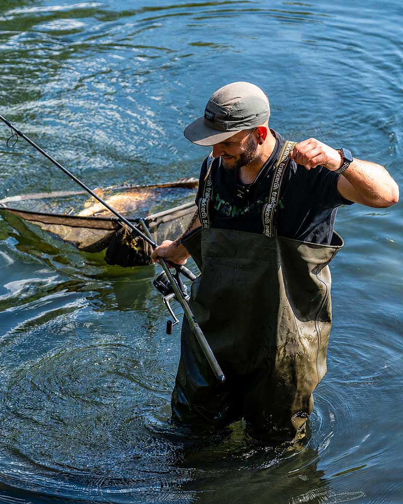Karpfenkescher kaufen mit Vergleich von 42 Zoll, 46 Zoll, Spreizblock, Netz und Marken wie Nash, Korda, Fox, Fencl, Anaconda und Trakker