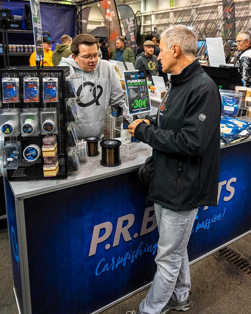 P.R. Baits Boilies, Hookbaits, Liquids, Schlauchboote und Karpfenköder auf der Carp Austria Angelmesse