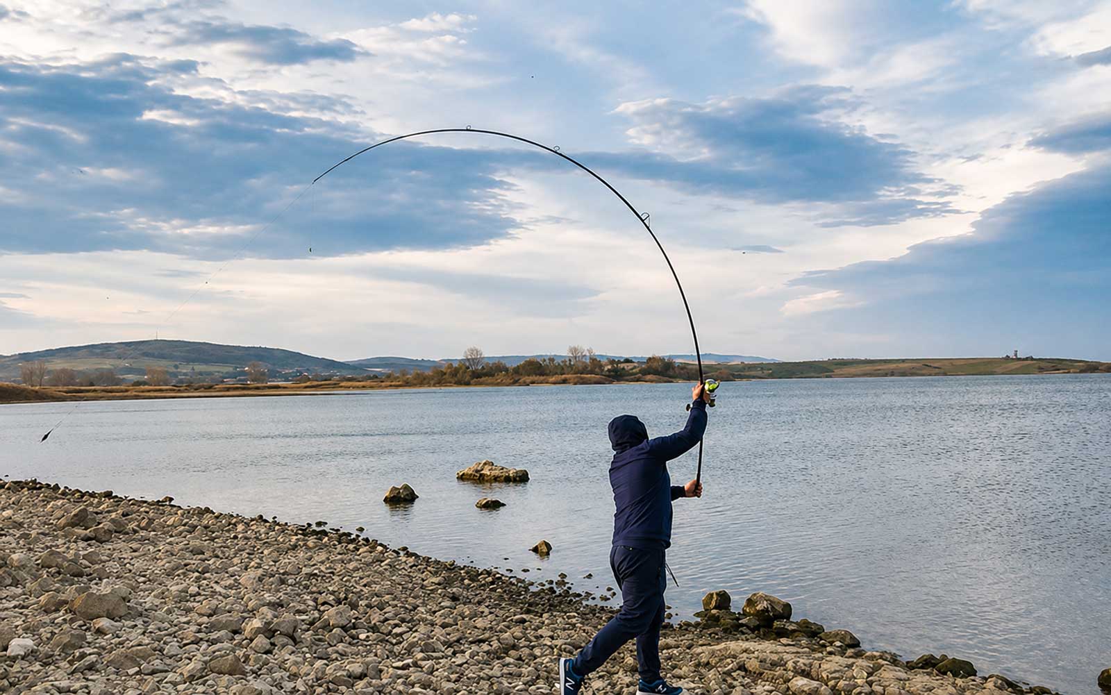 Orient Rods Messestand mit Carp Rods, Casting Rods und Ruten für maximale Performance auf der Carp Austria Fischerei Messe