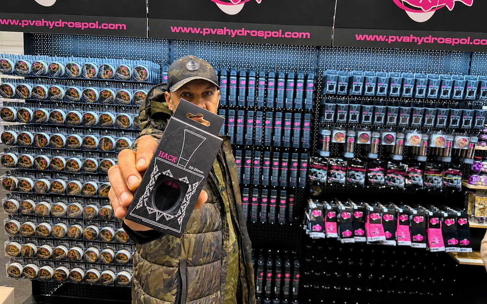 PVA Hydrospol Boilie Cutter Hydro Hack für Ködervorbereitung auf der Carp Austria Fischerei Messe