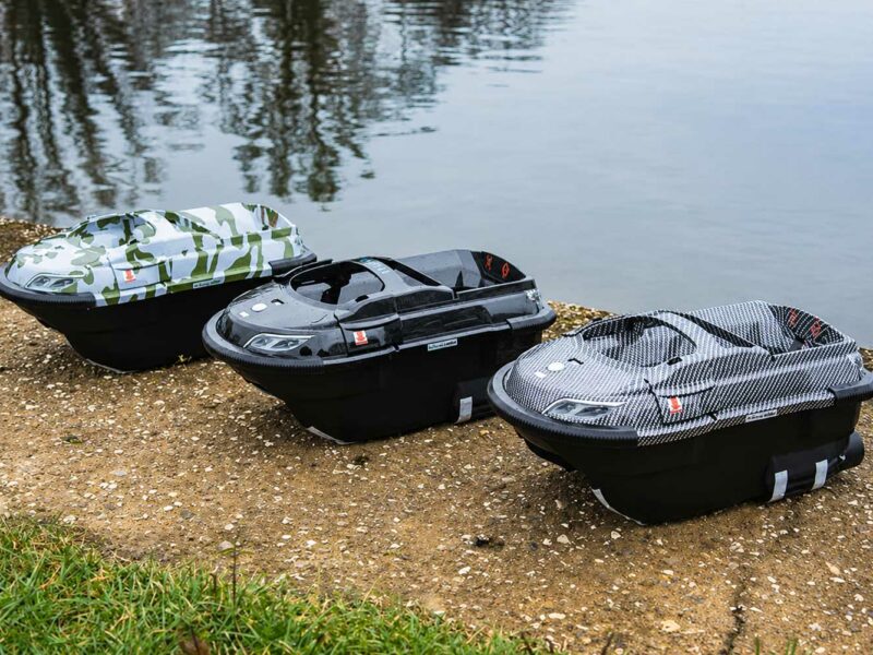 Boatman Messestand mit Actor Plus, Fighter, Vulcan, Fish Finder und Futterboot Technik auf der Carp Austria Fischerei Messe