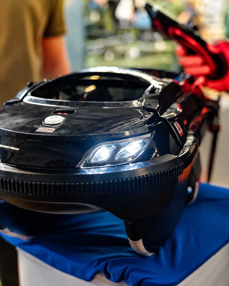 Boatman Futterboot, Bait Boat, GPS und Sonar Technik auf der Carp Austria Angelmesse