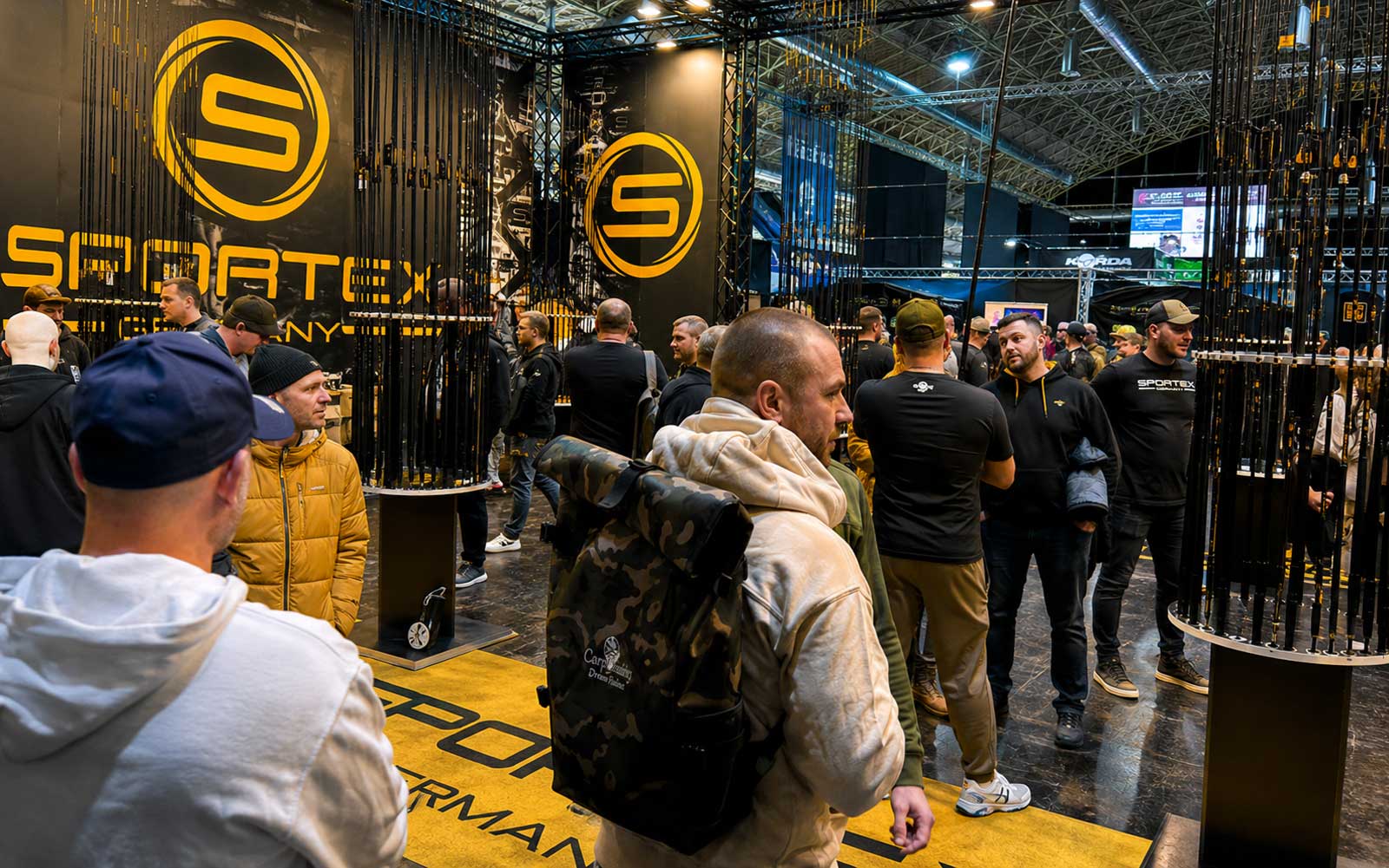 Sportex Messestand mit Carp Rods, Karpfenruten und Angelzubehör auf der Carp Austria Fischerei Messe