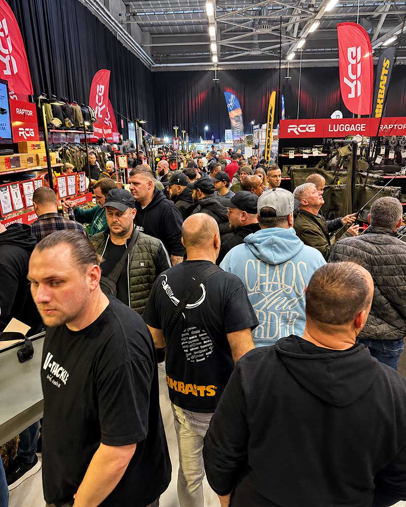 Raptor Boats Angelboote, Schlauchboote und Karpfenboote auf der Carp Austria Angelmesse