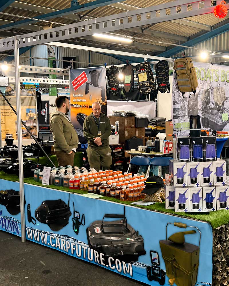 CarpFuture Karpfen Tackle und Futterboot Zubehör auf der Carp Austria Angelmesse