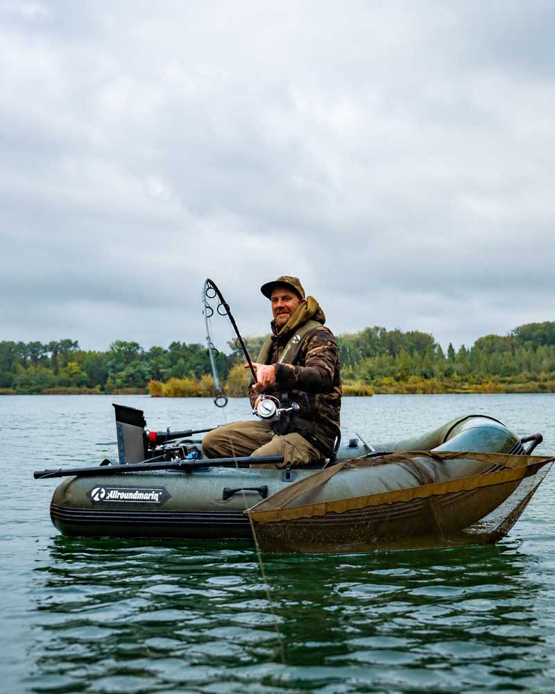 Allroundmarin Schlauchboot und Angelboot für Karpfenangler auf der Carp Austria Angelmesse