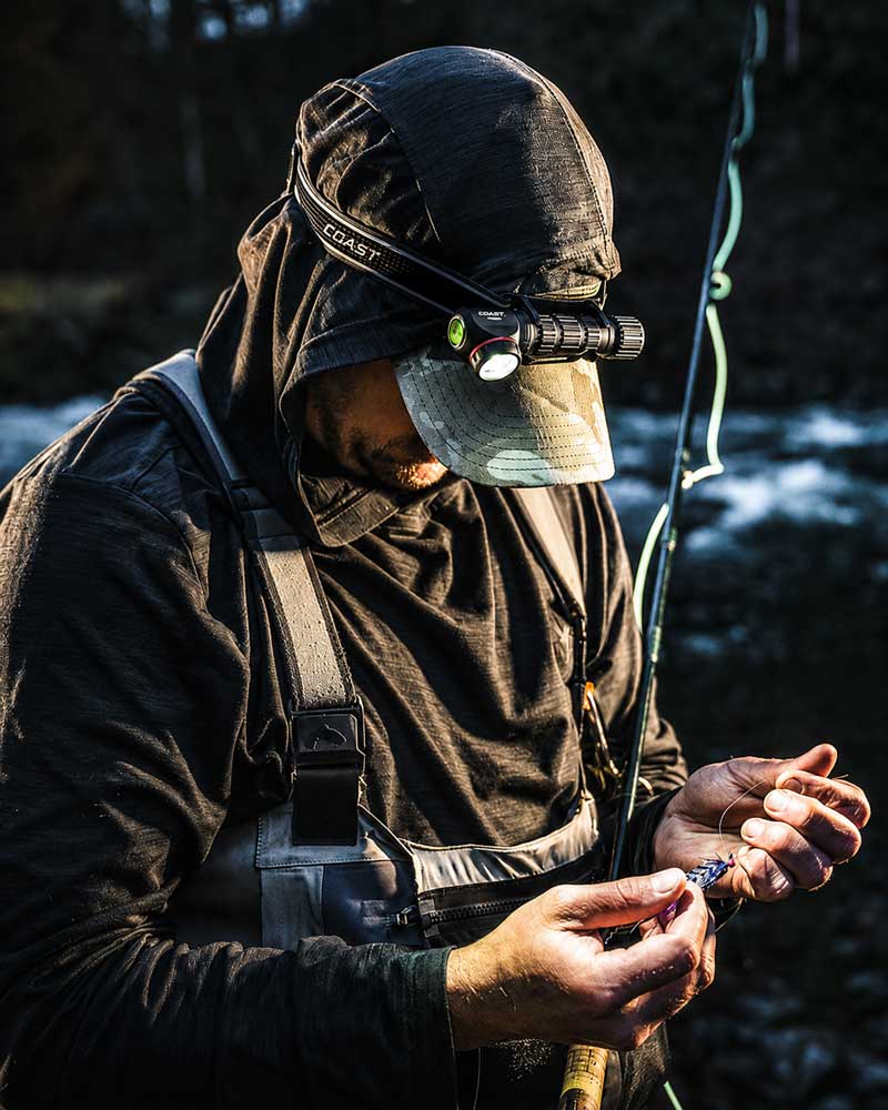 Schuecker Protextiles mit COAST Lampen und Outdoor Ausrüstung auf der Carp Austria Angelmesse
