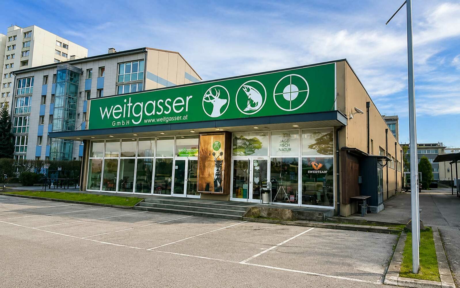 Weitgasser Jagen und Fischen als Angelgeschäft in Linz-Leonding für Fischereibedarf, Angelzubehör, Lebendköder und Gewässerkarten in Oberösterreich