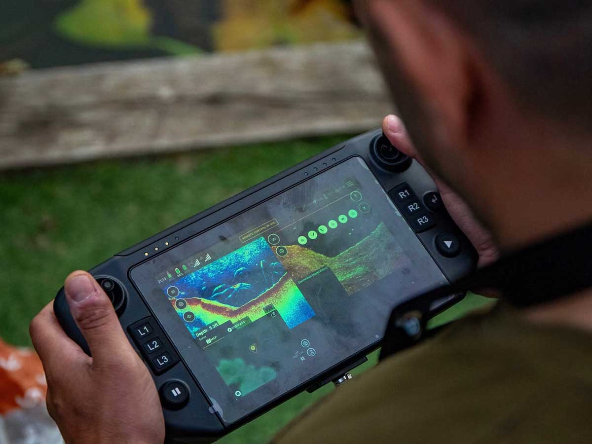 Carplounge RT7 Controller mit Echolot- und Mapping-Anzeige