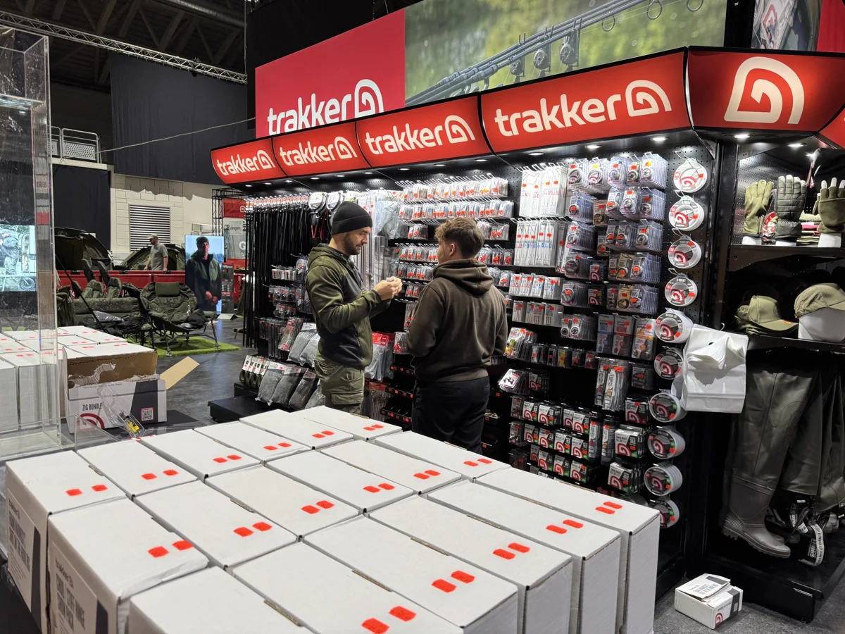 Trakker-kiegészítők és pontyos felszerelés a Trakker-stand termékfalán