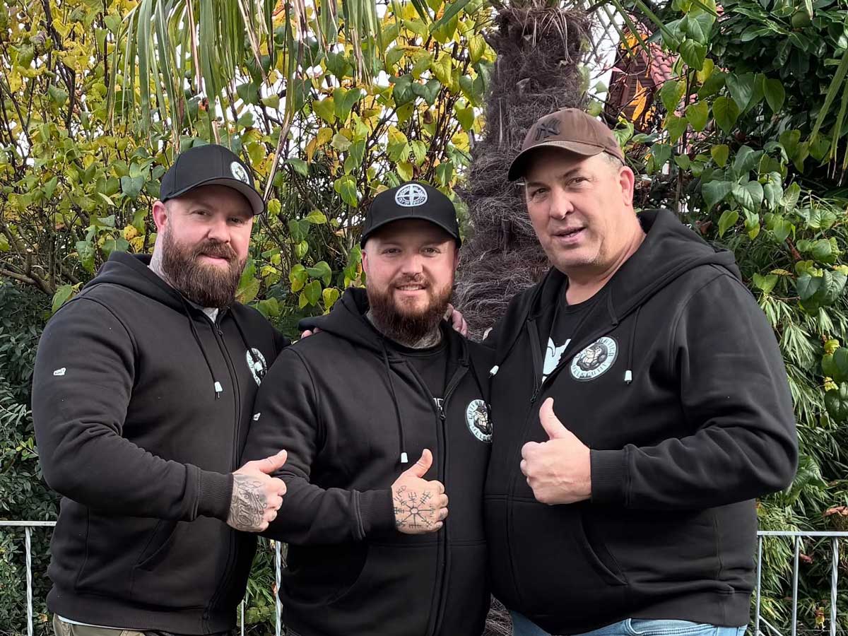 Drei Mitglieder des Catfanatika Fishing Camp Teams